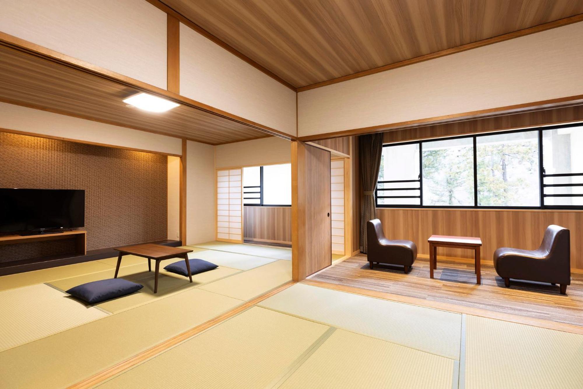 Ooedo Onsen Monogatari Premium Yamanaka Grand Hotel Kaga  Exterior photo