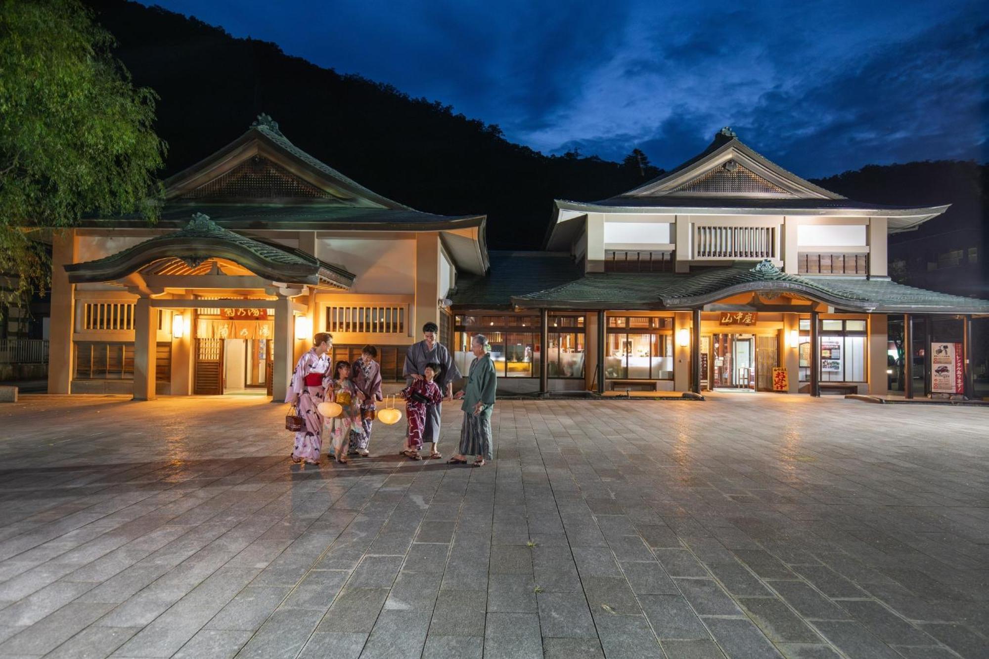 Ooedo Onsen Monogatari Premium Yamanaka Grand Hotel Kaga  Exterior photo